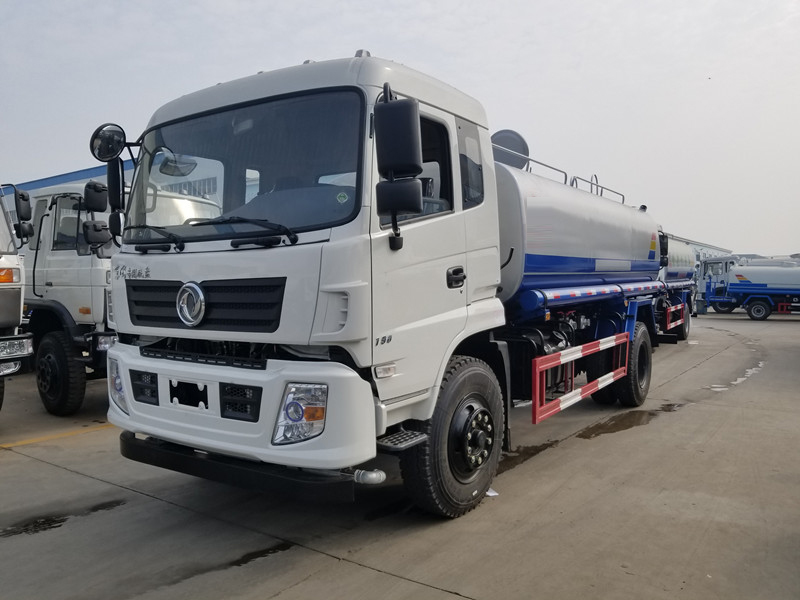 D913東風14噸灑水車