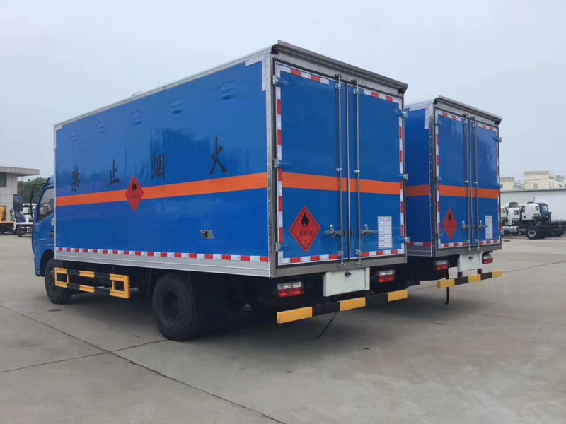 多利卡5.1米(6.4噸)氣體廂式車