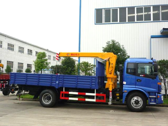 歐曼單橋6.3噸隨車(chē)吊