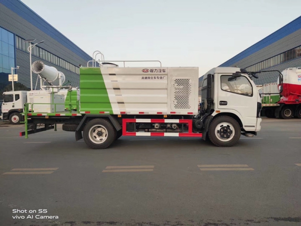 國六東風(fēng)大多利卡多功能抑塵車