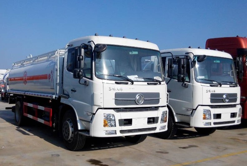 東風(fēng)天錦運(yùn)油車14立方