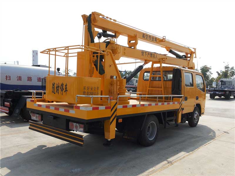 東風14米高空作業(yè)車