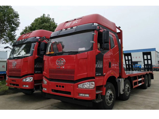 【國(guó)六】解放J6前四后八平板車