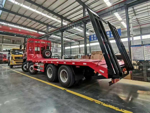 【國五】歐曼前四后八挖機平板車