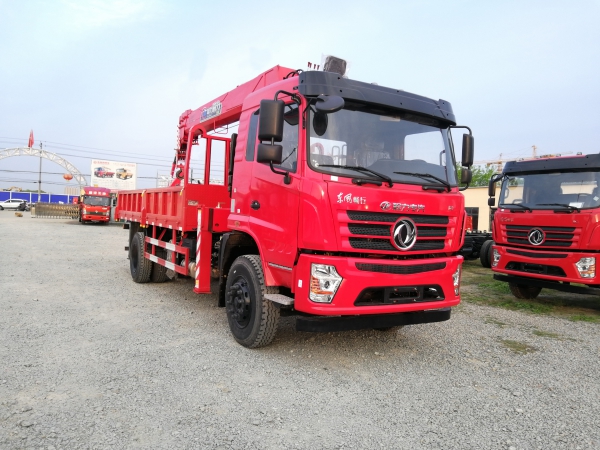 東風暢行8噸隨車吊