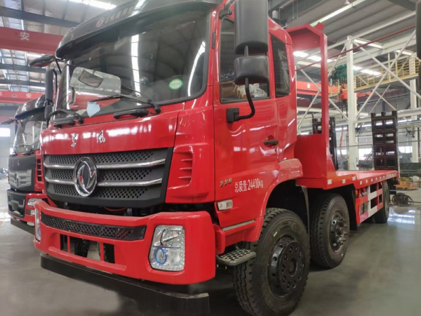 東風(fēng)專底小三軸挖機(jī)平板車