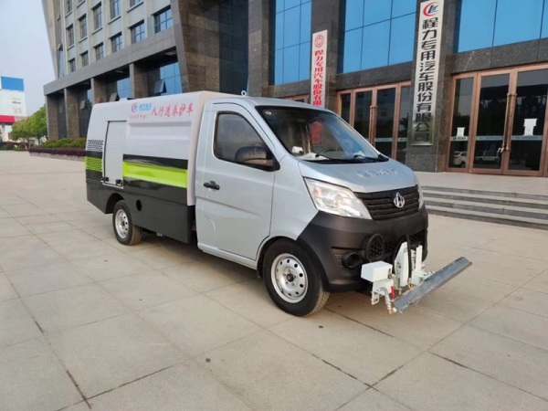 長安2.5方路面養護車，清洗車多少錢