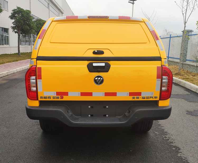 福田1800立方四驅(qū)皮卡救險(xiǎn)車